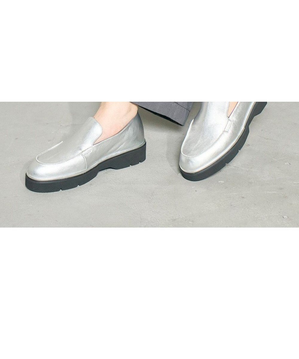 【モード エ ジャコモ/MODE ET JACOMO】のD ICI 厚底モカシューズ インテリア・キッズ・メンズ・レディースファッション・服の通販 founy(ファニー) 　ファッション　Fashion　レディースファッション　Fashion for Women　厚底　Platform Shoes　クッション　Cushion, Throw Pillow　軽量　Lightweight, Ultra Light　シューズ　Shoes, Footwear　シルバー　Silver, Metallic Silver　シンプル　Simple, Minimal　ドレス　Dress, One-Piece　フォルム　Silhouette, Form　プラット　Platform, Platform Shoes　日本製　Made In Japan　旅行　Travel　エレガント 上品　Elegant　ビジネス 仕事 通勤　Business / Work / Commuting　シルバー|ID: prp329100004639277 ipo3291000000033440463