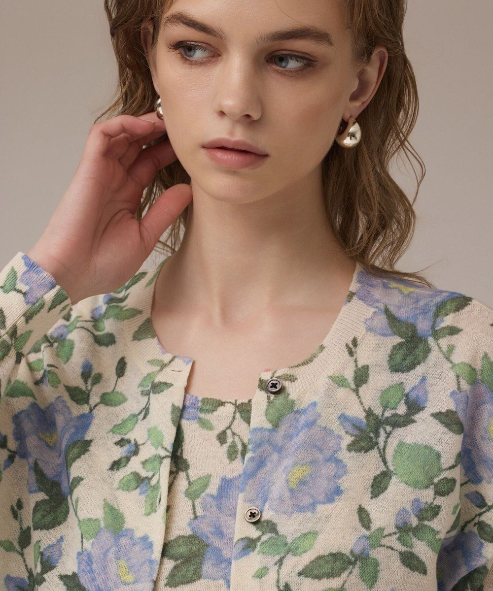 【グレース コンチネンタル/GRACE CONTINENTAL】のローズプリントニットカーディガン 人気、トレンドファッション・服の通販 founy(ファニー) ファッション Fashion レディースファッション Fashion for Women トップス・カットソー Cut & Sew Tops ニット Knit Tops & Sweaters カーディガン・羽織り Layered Style Cardigans おすすめ Recommended / Our Picks アンサンブル Ensemble Set カーディガン Cardigan, Knitwear クラシック Classic, Timeless Style フラワー Flower, Floral フレア Flare, Flared プリント Print, Printed Pattern ワイド Wide, Wide Fit エレガント 上品 Elegant 夏 Summer 秋 Autumn A/W・秋冬 Autumn/Winter other-1|ID: prp329100004639352 ipo3291000000033442143