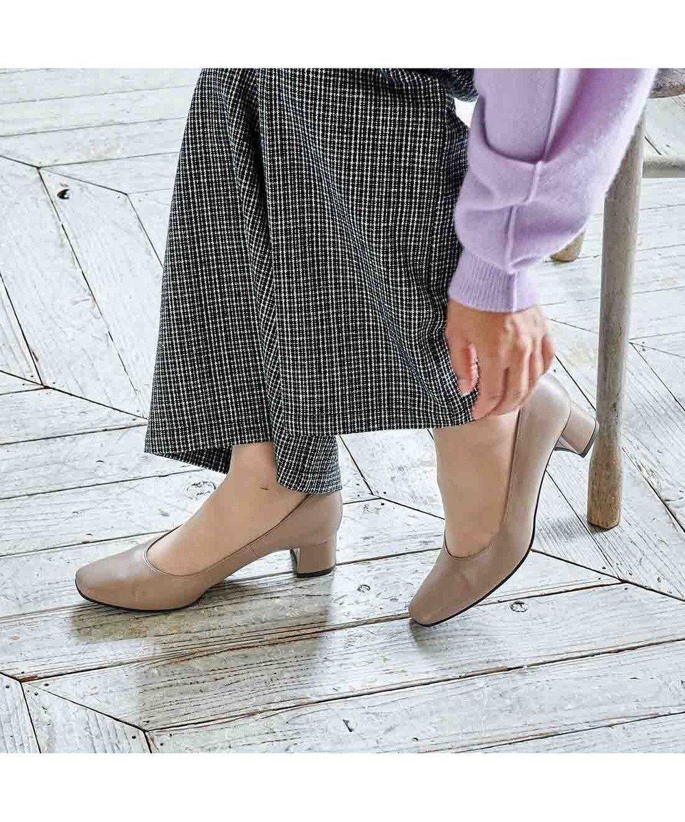 【リズ ラフィーネ/Riz raffinee】のRiz raffinee スクエアトゥプレーンパンプス 人気、トレンドファッション・服の通販 founy(ファニー) 　ファッション　Fashion　レディースファッション　Fashion for Women　エレガント 上品　Elegant　オケージョン　Occasion Wear　クッション　Cushion, Throw Pillow　シンプル　Simple, Minimal　スタンダード　Standard, Basic　ソックス　Socks, Hosiery　チェック　Check, Plaid, Tartan　トレンド　Trend, Trending Now　フェミニン　Feminine, Girly　フォルム　Silhouette, Form　プリント　Print, Printed Pattern　プレーン　Plain, Simple　ベーシック　Basic, Essential　マニッシュ　Mannish, Boyish　A/W・秋冬　Autumn/Winter　日本製　Made In Japan　2024年　2024　セレモニー　Ceremony　入学式　Entrance Ceremony　卒業式　Graduation Ceremony　結婚式　Wedding　ビジネス 仕事 通勤　Business / Work / Commuting　2024-2025秋冬・A/W　Autumn/Winter 2024–25 AW24–25　 other-1|ID: prp329100004640265 ipo3291000000033679445