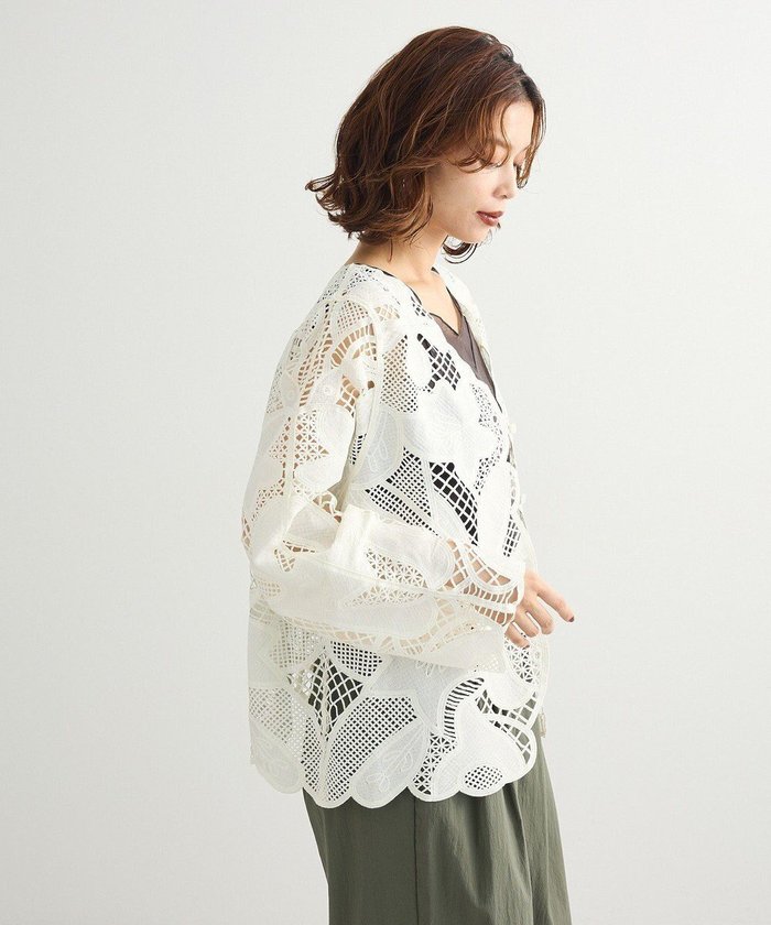 【グリーンパークス/Green Parks】の・ELENCARE DUE レーシーカーディガン インテリア・キッズ・メンズ・レディースファッション・服の通販 founy(ファニー) https://founy.com/ ファッション Fashion レディースファッション Fashion for Women トップス・カットソー Cut & Sew Tops カーディガン・羽織り Layered Style Cardigans 新作・新入荷 New Arrivals / New In おすすめ Recommended / Our Picks インナー Innerwear カーディガン Cardigan, Knitwear スカラップ Scallop, Scalloped Edge フェミニン Feminine, Girly フラワー Flower, Floral ポケット Pocket, Pocket Detail モチーフ Motif, Design Theme レース Lace, Lace Fabric 秋 Autumn A/W・秋冬 Autumn/Winter |ID: prp329100004643051 ipo3291000000033493240