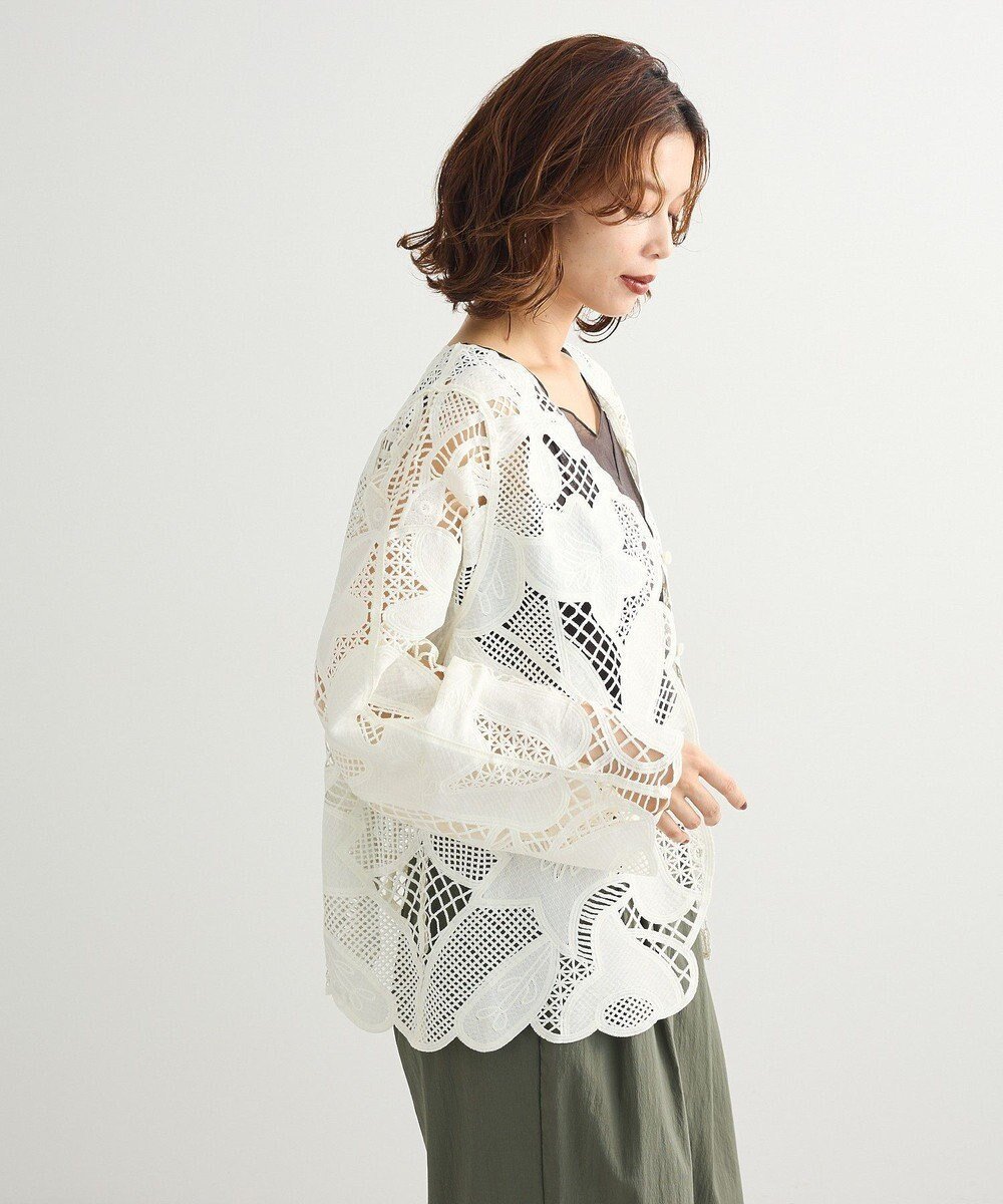 【グリーンパークス/Green Parks】の・ELENCARE DUE レーシーカーディガン インテリア・キッズ・メンズ・レディースファッション・服の通販 founy(ファニー) 　ファッション　Fashion　レディースファッション　Fashion for Women　トップス・カットソー　Cut & Sew Tops　カーディガン・羽織り　Layered Style Cardigans　新作・新入荷　New Arrivals / New In　おすすめ　Recommended / Our Picks　インナー　Innerwear　カーディガン　Cardigan, Knitwear　スカラップ　Scallop, Scalloped Edge　フェミニン　Feminine, Girly　フラワー　Flower, Floral　ポケット　Pocket, Pocket Detail　モチーフ　Motif, Design Theme　レース　Lace, Lace Fabric　秋　Autumn　A/W・秋冬　Autumn/Winter　Ivory|ID: prp329100004643051 ipo3291000000033493241