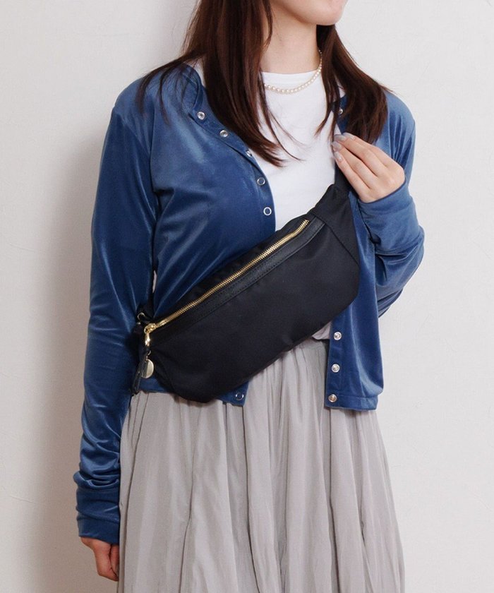 【エースバッグズアンドラゲッジ/ACE BAGS & LUGGAGE】のHAyU × ace. ユッカ ウエストバッグ 17834 インテリア・キッズ・メンズ・レディースファッション・服の通販 founy(ファニー) https://founy.com/ ファッション Fashion レディースファッション Fashion for Women ポーチ&ミニバッグ Pouches & Mini Bags エレガント 上品 Elegant コラボ Collaboration, Collab シンプル Simple, Minimal チャーム Charm, Pendant トラベル Travel, Travel Gear ネコ Cat, Feline Motif 猫 Cat, Kitty ポケット Pocket, Pocket Detail ポーチ Pouch, Small Case メタル Metal, Metal Parts メッシュ Mesh, Net Fabric 無地 Plain, Solid Color リュック Backpack, Rucksack ワイヤー Wire, Wired Bra 再入荷 Restock / Back in Stock 新作・新入荷 New Arrivals / New In 旅行 Travel スーツケース キャリーケース Suitcase / Carry Case ギフト プレゼント Gift / Present |ID: prp329100004643077 ipo3291000000033493438