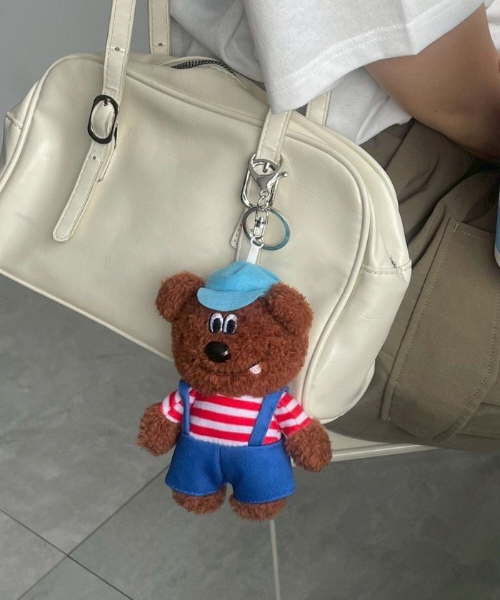 【ウィゴー/WEGO】のぺろりんベアぬいぐるみキーホルダー インテリア・キッズ・メンズ・レディースファッション・服の通販 founy(ファニー) https://founy.com/ ファッション Fashion レディースファッション Fashion for Women ミニ財布・二つ折り財布 Wallets & Card Cases 新作・新入荷 New Arrivals / New In おすすめ Recommended / Our Picks キーホルダー Keychain, Key Holder スマホ Smartphone, Mobile Device リュック Backpack, Rucksack 財布 Wallet, Purse |ID: prp329100004643100 ipo3291000000033493570