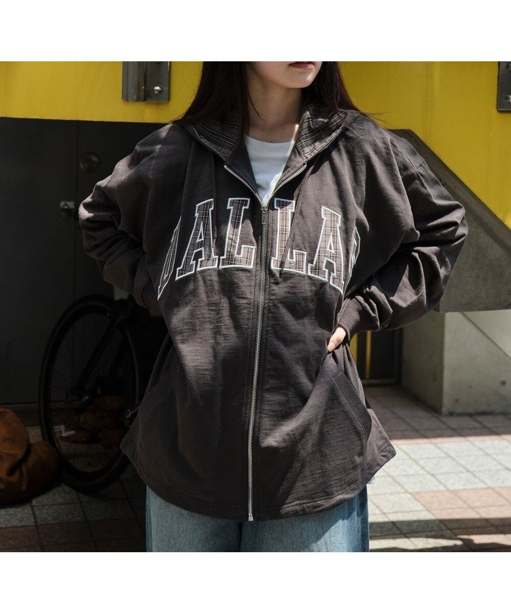 【ウィゴー/WEGO】の【ユニセックス着用ITEM/MLサイズ展開】スラブチェックロゴジップパーカー インテリア・キッズ・メンズ・レディースファッション・服の通販 founy(ファニー) 　ファッション　Fashion　レディースファッション　Fashion for Women　トップス・カットソー　Cut & Sew Tops　レディースパーカー・カジュアルフーディー　Casual Hoodies & Sweatshirts　インナー　Innerwear　カーゴパンツ　Cargo Pants, Utility Pants　シンプル　Simple, Minimal　スニーカー　Sneakers, Trainers　スマホ　Smartphone, Mobile Device　チェック　Check, Plaid, Tartan　デニム　Denim, Jeans Material　ドローコード　Drawcord, Drawstring Cord　長袖　Long Sleeve, Full Sleeve　パーカー　Hoodie, Parka　フロント　Front, Front Design　無地　Plain, Solid Color　ワイド　Wide, Wide Fit　A/W・秋冬　Autumn/Winter　新作・新入荷　New Arrivals / New In　ブラック中濃色|ID: prp329100004643114 ipo3291000000033493659