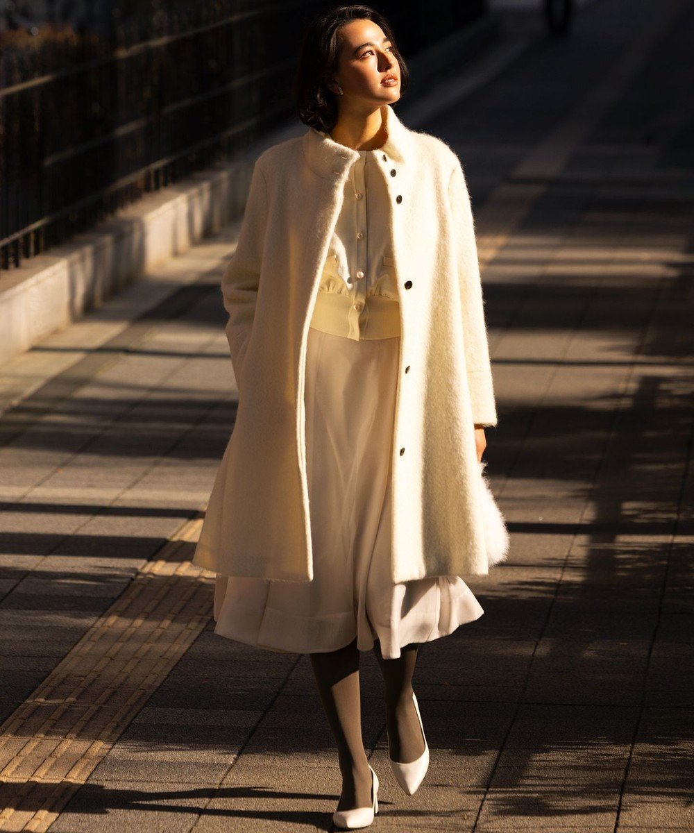 【組曲/KUMIKYOKU】のスタンドカラーシャギーコート インテリア・キッズ・メンズ・レディースファッション・服の通販 founy(ファニー) 　ファッション　Fashion　レディースファッション　Fashion for Women　アウター　Coat / Outerwear Collection　コート・ロングコート・ピーコート　Long Coats, Peacoats & More　レディースジャケット・軽アウター　Jackets　クラシカル　Classical, Vintage-Inspired　クラシック　Classic, Timeless Style　ジャケット　Jacket, Outerwear　スタンド　Stand Collar, Upright Stand　バランス　Balance, Style Balance　フォルム　Silhouette, Form　ミックス　Mix, Mixed Style　モダン　Modern, Contemporary　A/W・秋冬　Autumn/Winter　エレガント 上品　Elegant　アイボリー系|ID: prp329100004643656 ipo3291000000035769551