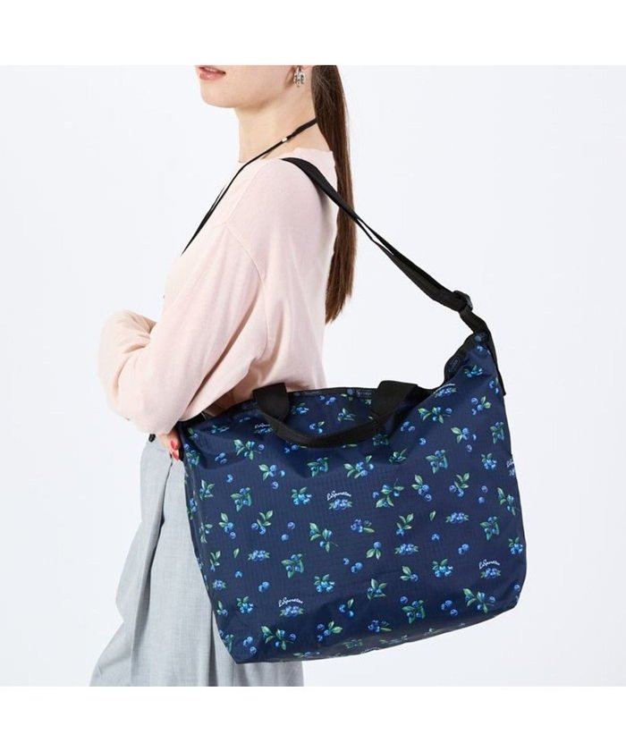 【レスポートサック/LeSportsac】のDELUXE EASY CARRY TOTE/ベリーベリー インテリア・キッズ・メンズ・レディースファッション・服の通販 founy(ファニー) https://founy.com/ ファッション Fashion レディースファッション Fashion for Women バッグ Bags プリント Print, Printed Pattern ポケット Pocket, Pocket Detail ビジネス 仕事 通勤 Business / Work / Commuting |ID: prp329100004643831 ipo3291000000033503258
