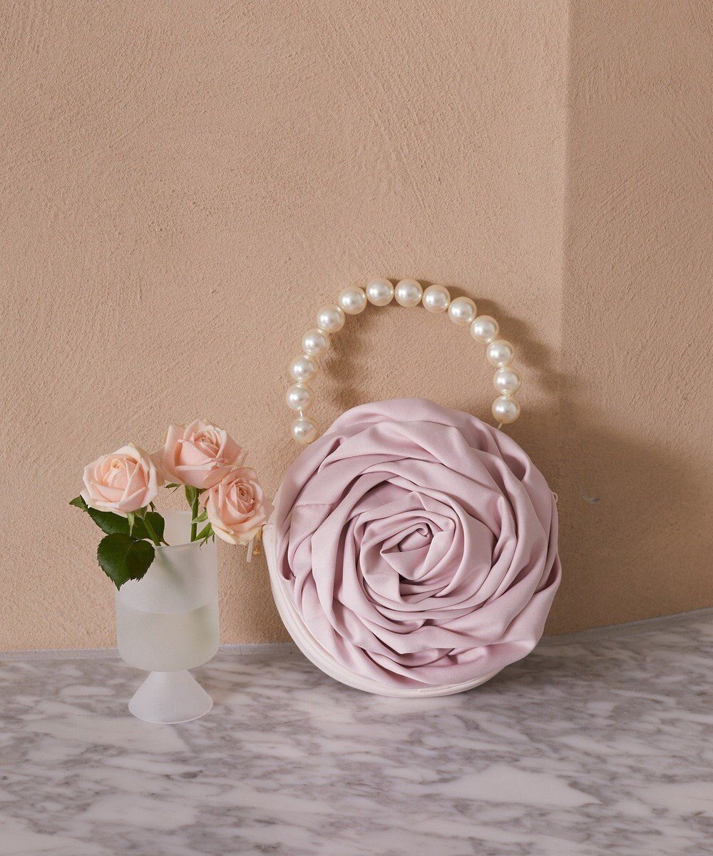 【メゾンドフルール/Maison de FLEUR】のローズショルダーバッグ インテリア・キッズ・メンズ・レディースファッション・服の通販 founy(ファニー) ファッション Fashion レディースファッション Fashion for Women バッグ Bags おすすめ Recommended / Our Picks ギフト プレゼント Gift / Present コレクション Collection, Seasonal Line ショルダー Shoulder, Shoulder Strap パール Pearl, Pearl Accent リアル Real, Realistic ローズ Rose, Rose Motif エレガント 上品 Elegant Pink|ID: prp329100004643908 ipo3291000000033503766