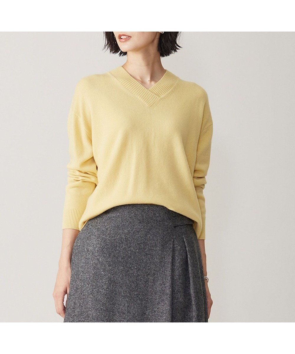 【ジェイ プレス/J.PRESS】の【洗える】CASHMERE BLEND Vネック ニット インテリア・キッズ・メンズ・レディースファッション・服の通販 founy(ファニー) 　ファッション　Fashion　レディースファッション　Fashion for Women　トップス・カットソー　Cut & Sew Tops　ニット　Knit Tops & Sweaters　Vネックトップス　V-Neck Tops / V-Cut Neckline Shirts　イエロー　Yellow　洗える　Machine Washable　シンプル　Simple, Minimal　スリット　Slit, Slit Detail　センター　Center, Center Line　セーター　Sweater, Knitwear　タイトスカート　Pencil Skirt, Tight Skirt　デコルテ　Décolleté, Neckline　トレンド　Trend, Trending Now　ベーシック　Basic, Essential　ボトム　Bottoms, Lower Wear　ミックス　Mix, Mixed Style　A/W・秋冬　Autumn/Winter　エレガント 上品　Elegant　イエロー系|ID: prp329100004644626 ipo3291000000033514088