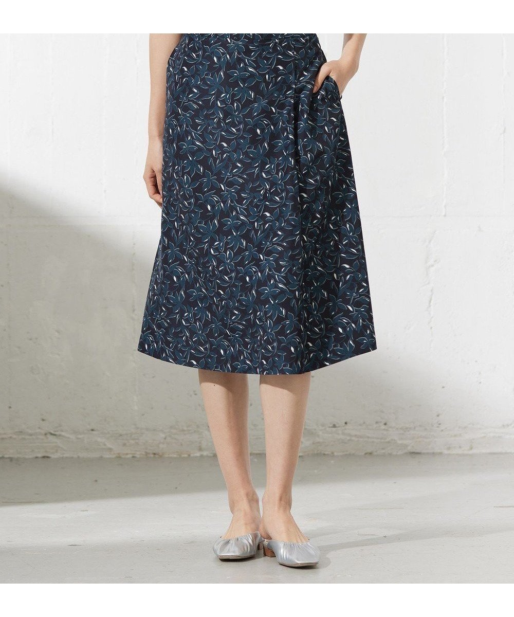 【ジェイ プレス/J.PRESS】の【洗える】ボタニカルプリント スカート 人気、トレンドファッション・服の通販 founy(ファニー) 　ファッション　Fashion　レディースファッション　Fashion for Women　スカート　Skirts　アシンメトリー　Asymmetrical Style　春　Spring　洗える　Machine Washable　ボタニカル　Botanical, Floral Pattern　ポケット　Pocket, Pocket Detail　リラックス　Relax, Relaxed Fit　S/S・春夏　SS, Spring/Summer, Warm Season　夏　Summer　エレガント 上品　Elegant　ビジネス 仕事 通勤　Business / Work / Commuting　 other-1|ID: prp329100004645625 ipo3291000000033688417