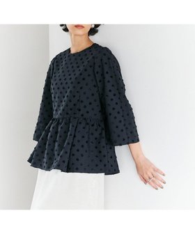 【ハッシュニュアンス/#Newans】の【9月下旬お届け予定】【洗濯機可】ジャガ―ドドットペプラムブラウス 人気、トレンドファッション・服の通販 founy(ファニー) ファッション Fashion レディースファッション Fashion for Women トップス・カットソー Cut & Sew Tops シャツ・ブラウス・オフィスカジュアル Elegant Blouses & Button-Ups ギャザー Gathered, Ruffled ジャカード／ジャガード Jacquard, Woven Pattern ドット Polka Dot, Dot Pattern バランス Balance, Style Balance フォルム Silhouette, Form ペプラム Peplum, Flared Hem リボン Ribbon, Bow 洗える Machine Washable 無地 Plain, Solid Color A/W・秋冬 Autumn/Winter |ID:prp329100004645761