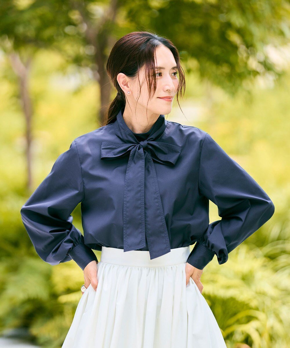 【ハッシュニュアンス/#Newans】の【洗濯機可】ステッチデザインリボンタイブラウス インテリア・キッズ・メンズ・レディースファッション・服の通販 founy(ファニー) ファッション Fashion レディースファッション Fashion for Women トップス・カットソー Cut & Sew Tops シャツ・ブラウス・オフィスカジュアル Elegant Blouses & Button-Ups シャーリング Shirring, Ruched シンプル Simple, Minimal ハイネック High Neck, Mock Neck リボン Ribbon, Bow エレガント 上品 Elegant 洗える Machine Washable A/W・秋冬 Autumn/Winter ネイビー|ID: prp329100004645763 ipo3291000000034180032