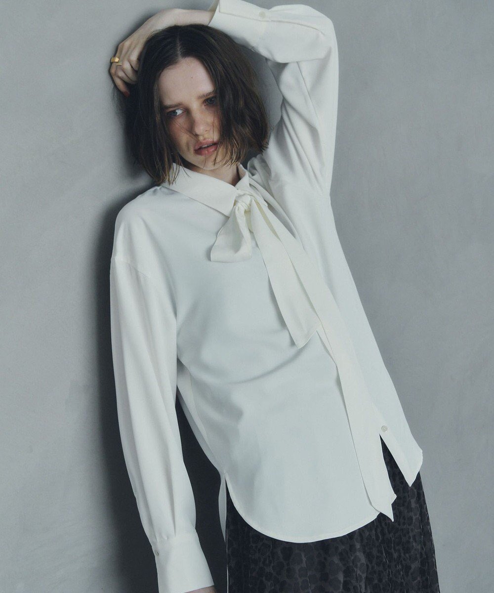 【イェッカ ヴェッカ/YECCA VECCA】の2wayボウタイシャツ インテリア・キッズ・メンズ・レディースファッション・服の通販 founy(ファニー) 　ファッション　Fashion　レディースファッション　Fashion for Women　トップス・カットソー　Cut & Sew Tops　シャツ・ブラウス・オフィスカジュアル　Elegant Blouses & Button-Ups　新作・新入荷　New Arrivals / New In　おすすめ　Recommended / Our Picks　サテン　Satin, Glossy Fabric　トレンド　Trend, Trending Now　ヘムライン　Hemline, Bottom Cut　ポケット　Pocket, Pocket Detail　リボン　Ribbon, Bow　リュクス　Luxury, Elegant, High-End, Chic　エレガント 上品　Elegant　A/W・秋冬　Autumn/Winter　Off White|ID: prp329100004645849 ipo3291000000033532089