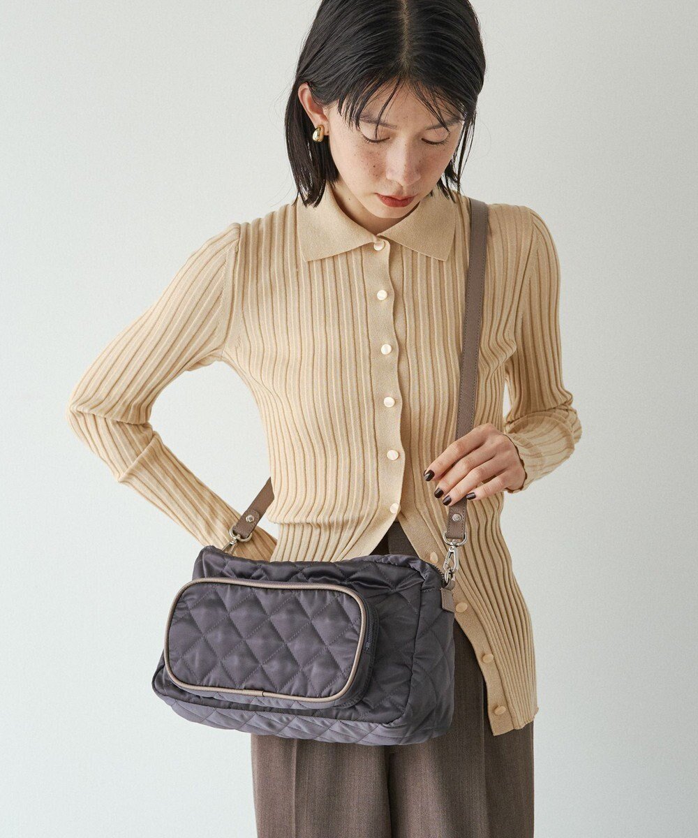 【ラシット/russet】の【2025AW新作】キルティング横長2WAYショルダーバッグ(SF-258) インテリア・キッズ・メンズ・レディースファッション・服の通販 founy(ファニー) ファッション Fashion レディースファッション Fashion for Women キルティング Quilted, Quilting サテン Satin, Glossy Fabric ショルダー Shoulder, Shoulder Strap シンプル Simple, Minimal ダブル Double, Double-Breasted 時計 Watch, Wristwatch フォルム Silhouette, Form フロント Front, Front Design ポケット Pocket, Pocket Detail 再入荷 Restock / Back in Stock おすすめ Recommended / Our Picks エレガント 上品 Elegant ビジネス 仕事 通勤 Business / Work / Commuting 2025年 2025 2025-2026秋冬・A/W Autumn/Winter 2025–26 AW25–26 Charcoal|ID: prp329100004645868 ipo3291000000033532214