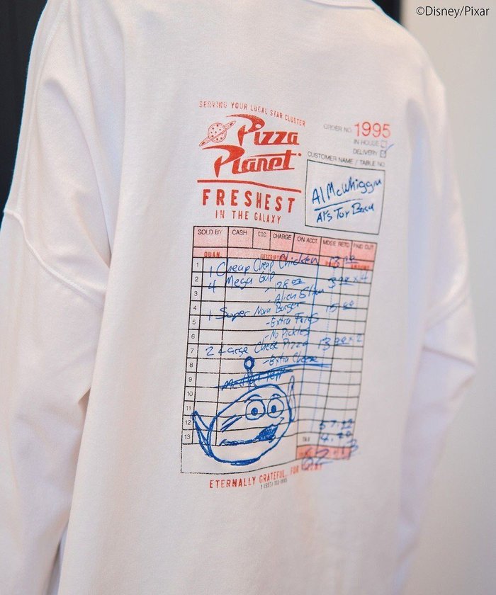 【アメリカンホリック/AMERICAN HOLIC】のPizza Planet オーダーメモロングTシャツ インテリア・キッズ・メンズ・レディースファッション・服の通販 founy(ファニー) https://founy.com/ ファッション Fashion レディースファッション Fashion for Women トップス・カットソー Cut & Sew Tops シャツ・ブラウス・オフィスカジュアル Elegant Blouses & Button-Ups ロングTシャツ・Tシャツ Longline T-Shirts & Tees カットソー・ベーシックTシャツ Cut-and-Sewn Tops / Stretch Tees & Basics アメリカン American Style カットソー Cut and Sewn Top スタイリッシュ Stylish, Fashionable ビッグ Big, Oversized フロント Front, Front Design ポケット Pocket, Pocket Detail A/W・秋冬 Autumn/Winter 新作・新入荷 New Arrivals / New In |ID: prp329100004645930 ipo3291000000033532526