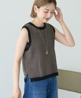 【アメリカンホリック/AMERICAN HOLIC】のジャガードニットベスト 人気、トレンドファッション・服の通販 founy(ファニー) ファッション Fashion レディースファッション Fashion for Women アウター Coat / Outerwear Collection トップス・カットソー Cut & Sew Tops ニット Knit Tops & Sweaters ベスト&ジレ / 重ね着スタイル Vests & Gilets おすすめ Recommended / Our Picks コンパクト Compact, Small Size シンプル Simple, Minimal トレンド Trend, Trending Now ベスト Vest, Waistcoat ポケット Pocket, Pocket Detail エレガント 上品 Elegant A/W・秋冬 Autumn/Winter |ID:prp329100004646013