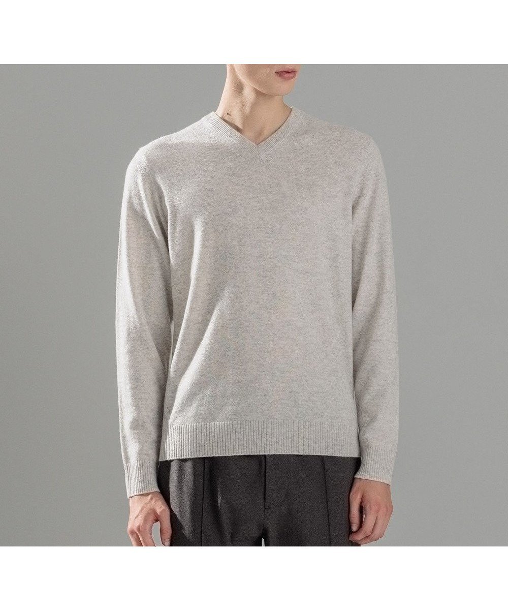【ジョゼフ オム/JOSEPH HOMME / MEN】のピュアカシミヤ Vネックニット インテリア・キッズ・メンズ・レディースファッション・服の通販 founy(ファニー) ファッション Fashion メンズファッション Fashion for Men トップス・カットソー Cut & Sew Tops ニット・セーター / 定番トップス Knit Tops & Sweaters インナー Innerwear シンプル Simple, Minimal ジャケット Jacket, Outerwear スタンダード Standard, Basic セーター Sweater, Knitwear ダウン Down, Puffer レギュラー Regular, Standard Fit 定番 Standard, Basic Item A/W・秋冬 Autumn/Winter ライトグレー系|ID: prp329100004646766 ipo3291000000034473740