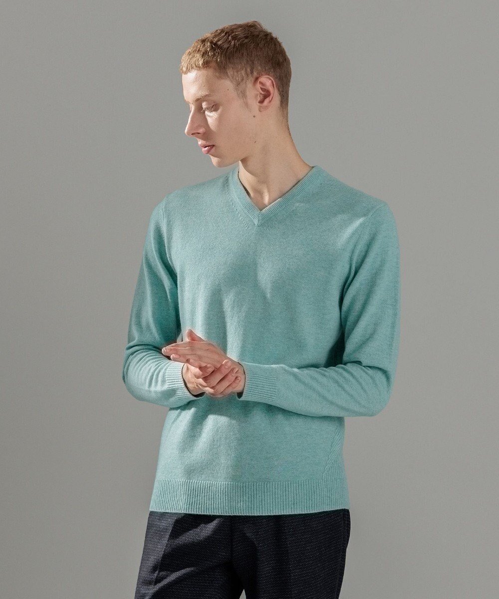 【ジョゼフ オム/JOSEPH HOMME / MEN】のピュアカシミヤ Vネックニット インテリア・キッズ・メンズ・レディースファッション・服の通販 founy(ファニー) ファッション Fashion メンズファッション Fashion for Men トップス・カットソー Cut & Sew Tops ニット・セーター / 定番トップス Knit Tops & Sweaters インナー Innerwear シンプル Simple, Minimal ジャケット Jacket, Outerwear スタンダード Standard, Basic セーター Sweater, Knitwear ダウン Down, Puffer レギュラー Regular, Standard Fit 定番 Standard, Basic Item A/W・秋冬 Autumn/Winter スモーキーグリーン系|ID: prp329100004646766 ipo3291000000034473741