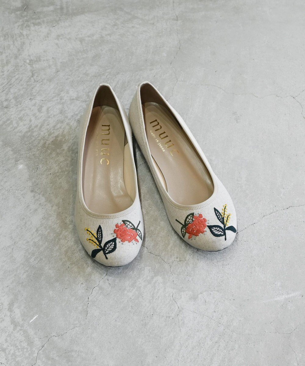 【ムーク/muuc】の小花柄刺繍のバレエシューズ インテリア・キッズ・メンズ・レディースファッション・服の通販 founy(ファニー) ファッション Fashion レディースファッション Fashion for Women インソール Shoe Insole キャンバス Canvas, Canvas Fabric クッション Cushion, Throw Pillow 軽量 Lightweight, Ultra Light シューズ Shoes, Footwear バレエ Ballet, Ballet Style フィット Fit, Slim Fit リネン Linen, Linen Fabric 再入荷 Restock / Back in Stock 日本製 Made In Japan エレガント 上品 Elegant ベージュ|ID: prp329100004647804 ipo3291000000034273922