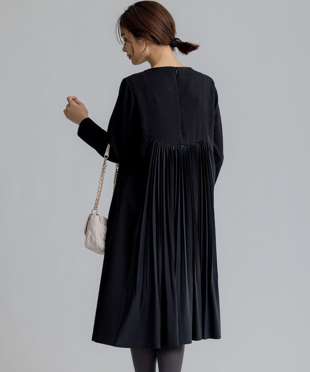 【組曲/KUMIKYOKU】のバックプリーツ ワンピース 人気、トレンドファッション・服の通販 founy(ファニー) 　ファッション　Fashion　レディースファッション　Fashion for Women　ワンピース　Dresses　インナー　Innerwear　エレガント 上品　Elegant　シェイプ　Shape, Slim Fit　シンプル　Simple, Minimal　タフタ　Taffeta, Structured Fabric　タートル　Turtleneck, Turtle Collar　ドレス　Dress, One-Piece　バランス　Balance, Style Balance　プリーツ　Pleats, Pleated　A/W・秋冬　Autumn/Winter　 other-1|ID: prp329100004649246 ipo3291000000033577870