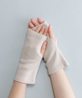 【オルクベット/ORuKuBET】のURUOSU リストウォーマー 【 保湿・抗菌・吸湿発熱・日本製】 人気、トレンドファッション・服の通販 founy(ファニー) ファッション Fashion レディースファッション Fashion for Women 手袋 Gloves & Mittens アクリル Acrylic Material 抗菌 Antibacterial, Bacteria-Resistant なめらか Smooth, Silky Texture ポケット Pocket, Pocket Detail A/W・秋冬 Autumn/Winter S/S・春夏 SS, Spring/Summer, Warm Season 日本製 Made In Japan 夏 Summer |ID:prp329100004649320