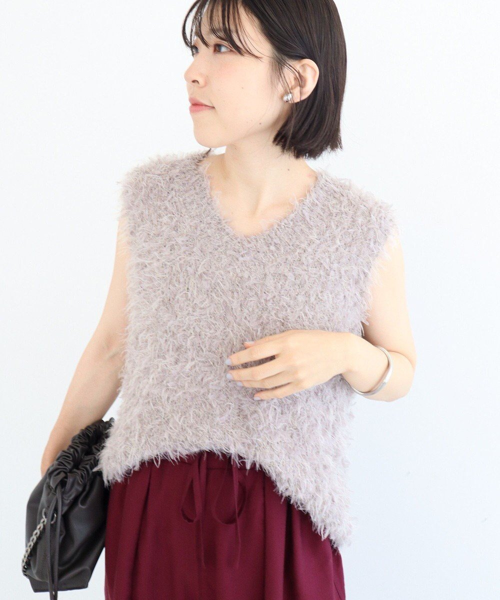 【グリーンパークス/Green Parks】のフェザーヤーンニットベスト インテリア・キッズ・メンズ・レディースファッション・服の通販 founy(ファニー) 　ファッション　Fashion　レディースファッション　Fashion for Women　アウター　Coat / Outerwear Collection　トップス・カットソー　Cut & Sew Tops　ニット　Knit Tops & Sweaters　ベスト&ジレ / 重ね着スタイル　Vests & Gilets　新作・新入荷　New Arrivals / New In　おすすめ　Recommended / Our Picks　インナー　Innerwear　チュール　Tulip, Tulip Motif　フェザー　Feather, Feather Detail　ベスト　Vest, Waistcoat　ボトム　Bottoms, Lower Wear　ポケット　Pocket, Pocket Detail　夏　Summer　S/S・春夏　SS, Spring/Summer, Warm Season　A/W・秋冬　Autumn/Winter　Light Gray|ID: prp329100004649443 ipo3291000000033581317
