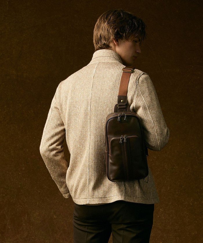 【ジョセフ アブード/JOSEPH ABBOUD / MEN】の【軽量/コンパクト/牛革】オイルドレザーボディー バッグ インテリア・キッズ・メンズ・レディースファッション・服の通販 founy(ファニー) https://founy.com/ ファッション Fashion メンズファッション Fashion for Men バッグ Bags コンパクト Compact, Small Size 軽量 Lightweight, Ultra Light ダブル Double, Double-Breasted ポーチ Pouch, Small Case おすすめ Recommended / Our Picks |ID: prp329100004651062 ipo3291000000034347804