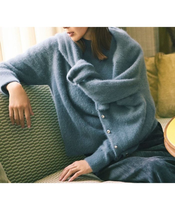 【自由区/JIYU-KU】の【SHIHOさん着用】ヘアリーフォックスプルオーバー ニット インテリア・キッズ・メンズ・レディースファッション・服の通販 founy(ファニー) https://founy.com/ ファッション Fashion レディースファッション Fashion for Women トップス・カットソー Cut & Sew Tops ニット Knit Tops & Sweaters カジュアルプルオーバー・ニットトップス Pullovers & Knit Tops / Casual Pullovers コンパクト Compact, Small Size シンプル Simple, Minimal セーター Sweater, Knitwear トレンド Trend, Trending Now フォックス Fox, Fox Fur A/W・秋冬 Autumn/Winter 軽量 Lightweight, Ultra Light |ID: prp329100004651323 ipo3291000000036176900