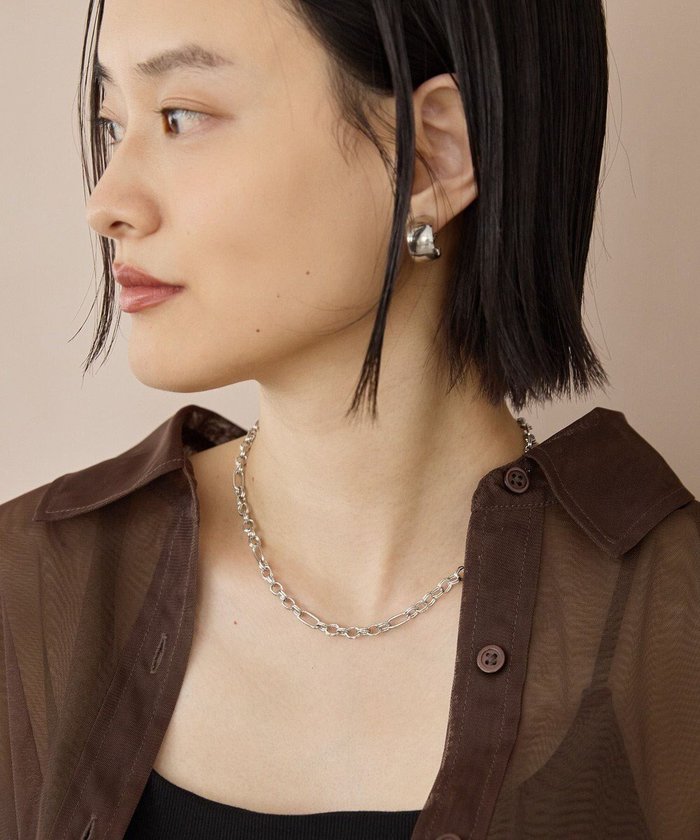 【アメリカンホリック/AMERICAN HOLIC】のボリュームチェーンショートネックレス インテリア・キッズ・メンズ・レディースファッション・服の通販 founy(ファニー) https://founy.com/ ファッション Fashion レディースファッション Fashion for Women ジュエリー Jewelry ネックレス Necklaces & Pendants おすすめ Recommended / Our Picks アクセサリー Fashion Accessories アメリカン American Style シルバー Silver, Metallic Silver シンプル Simple, Minimal スタイリッシュ Stylish, Fashionable チェーン Chain, Chain Strap ネックレス Necklace, Pendant Necklace エレガント 上品 Elegant |ID: prp329100004651407 ipo3291000000034378204