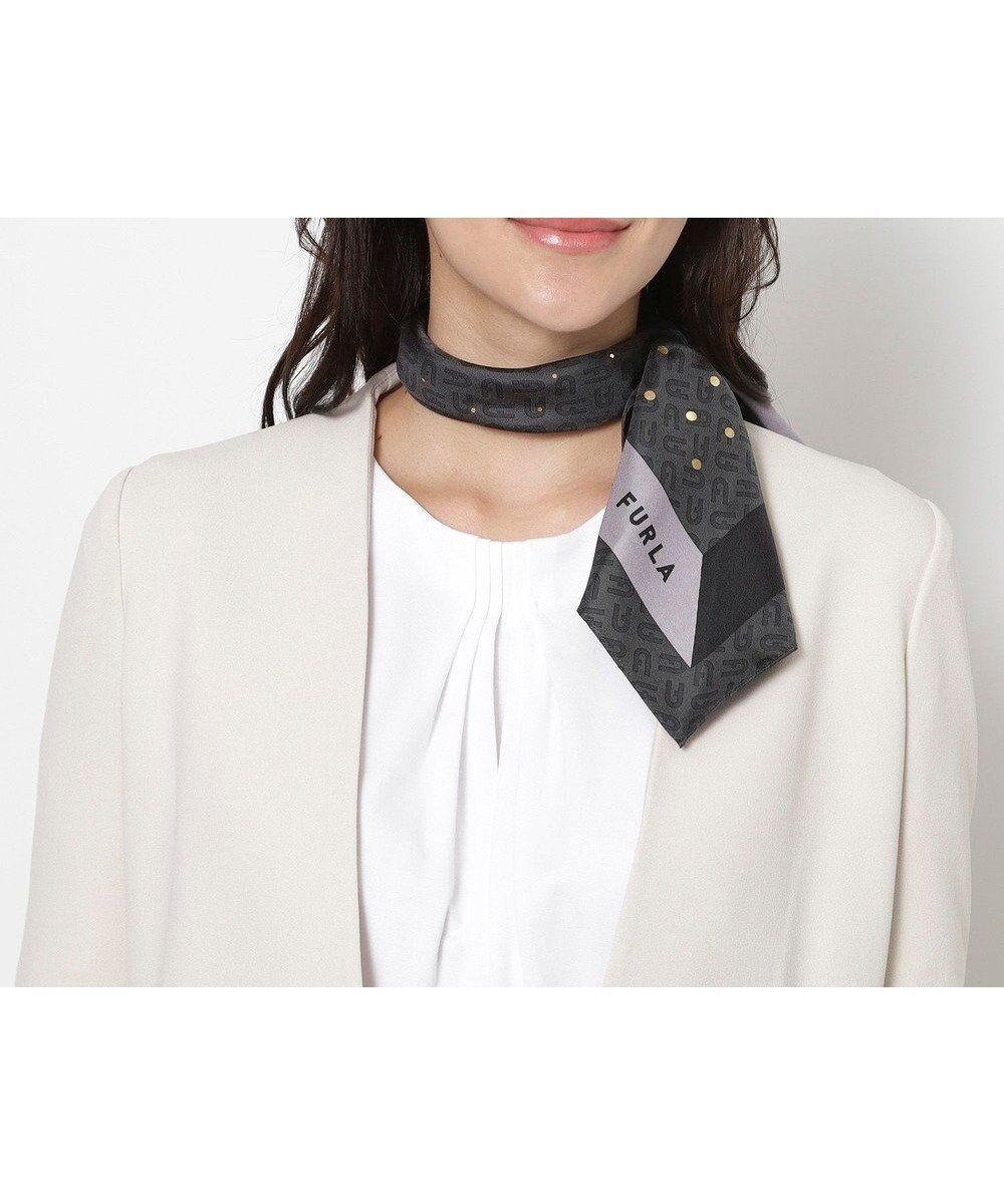 【ムーンバット/MOONBAT】のFURLA(フルラ)シルクツイル アーチロゴ スカーフ 65cm×65cm 人気、トレンドファッション・服の通販 founy(ファニー) 　ファッション　Fashion　レディースファッション　Fashion for Women　イタリア　Italy　エレガント 上品　Elegant　シルク　Silk, 100% Silk　スカーフ　Scarf, Neckwear　チャーム　Charm, Pendant　バンダナ　Bandana, Head Scarf　パターン　Pattern, Design Print　フェミニン　Feminine, Girly　プリント　Print, Printed Pattern　リュクス　Luxury, Elegant, High-End, Chic　 other-1|ID: prp329100004651444 ipo3291000000033608490