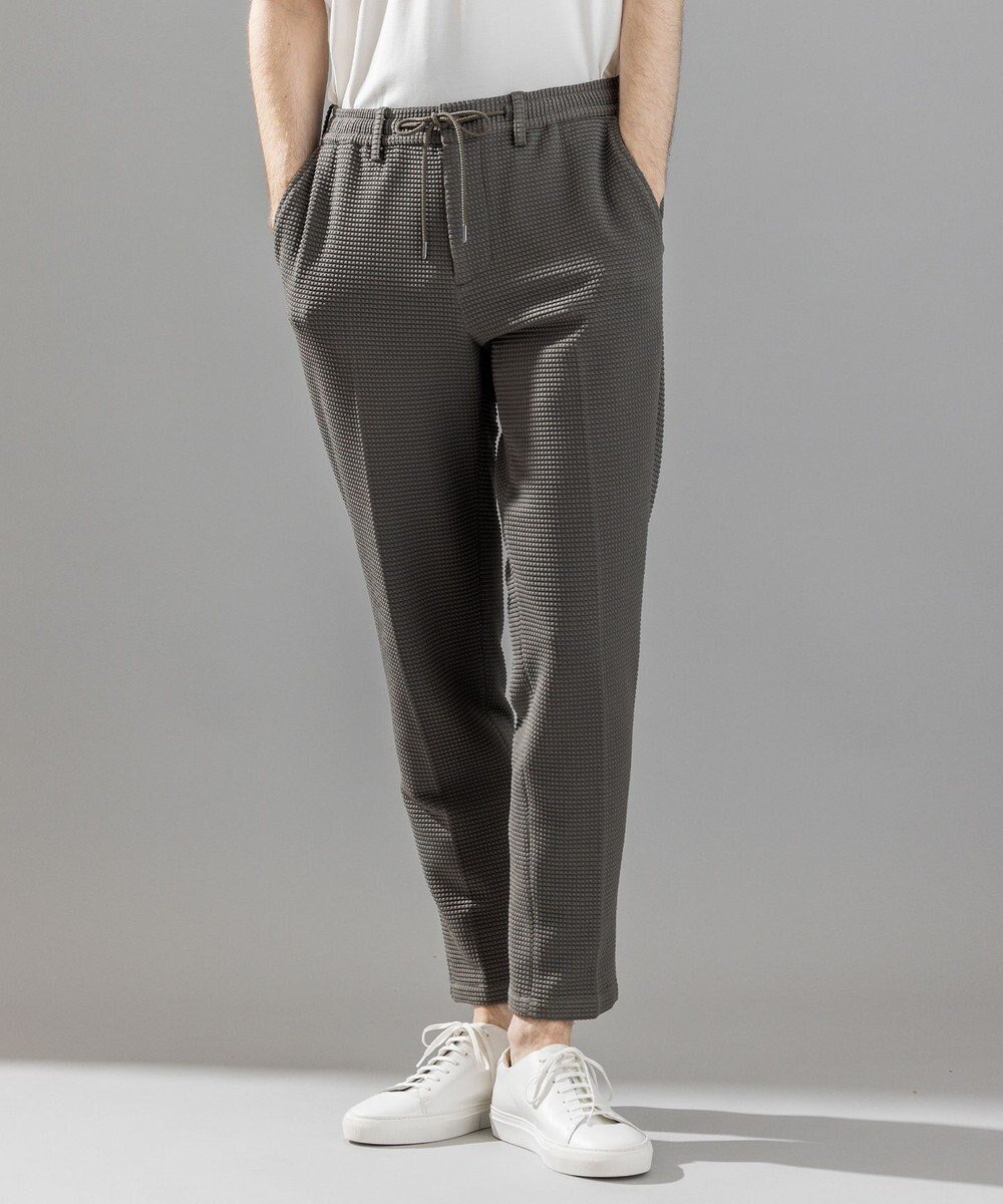 【ジョゼフ オム/JOSEPH HOMME / MEN】の新型【オリジナル素材/シワになりにくい/ウエストゴム仕様】ライトタックジャージー ドロスト付テーパードパンツ / PEGG CONVERTIBLE インテリア・キッズ・メンズ・レディースファッション・服の通販 founy(ファニー) ファッション Fashion メンズファッション Fashion for Men ボトムス Bottoms 春 Spring カットソー Cut and Sewn Top テーパード Tapered, Tapered Pants ドローコード Drawcord, Drawstring Cord ポケット Pocket, Pocket Detail ループ Loop, Loop Knit レギュラー Regular, Standard Fit S/S・春夏 SS, Spring/Summer, Warm Season 夏 Summer ダークグリーン系|ID: prp329100004652087 ipo3291000000034452090