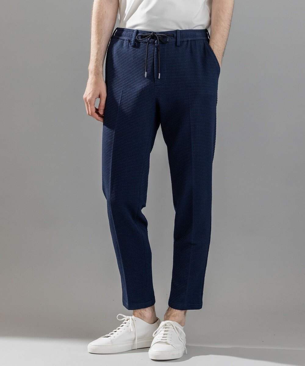 【ジョゼフ オム/JOSEPH HOMME / MEN】の新型【オリジナル素材/シワになりにくい/ウエストゴム仕様】ライトタックジャージー ドロスト付テーパードパンツ / PEGG CONVERTIBLE インテリア・キッズ・メンズ・レディースファッション・服の通販 founy(ファニー) ファッション Fashion メンズファッション Fashion for Men ボトムス Bottoms 春 Spring カットソー Cut and Sewn Top テーパード Tapered, Tapered Pants ドローコード Drawcord, Drawstring Cord ポケット Pocket, Pocket Detail ループ Loop, Loop Knit レギュラー Regular, Standard Fit S/S・春夏 SS, Spring/Summer, Warm Season 夏 Summer ネイビー系|ID: prp329100004652087 ipo3291000000034452091