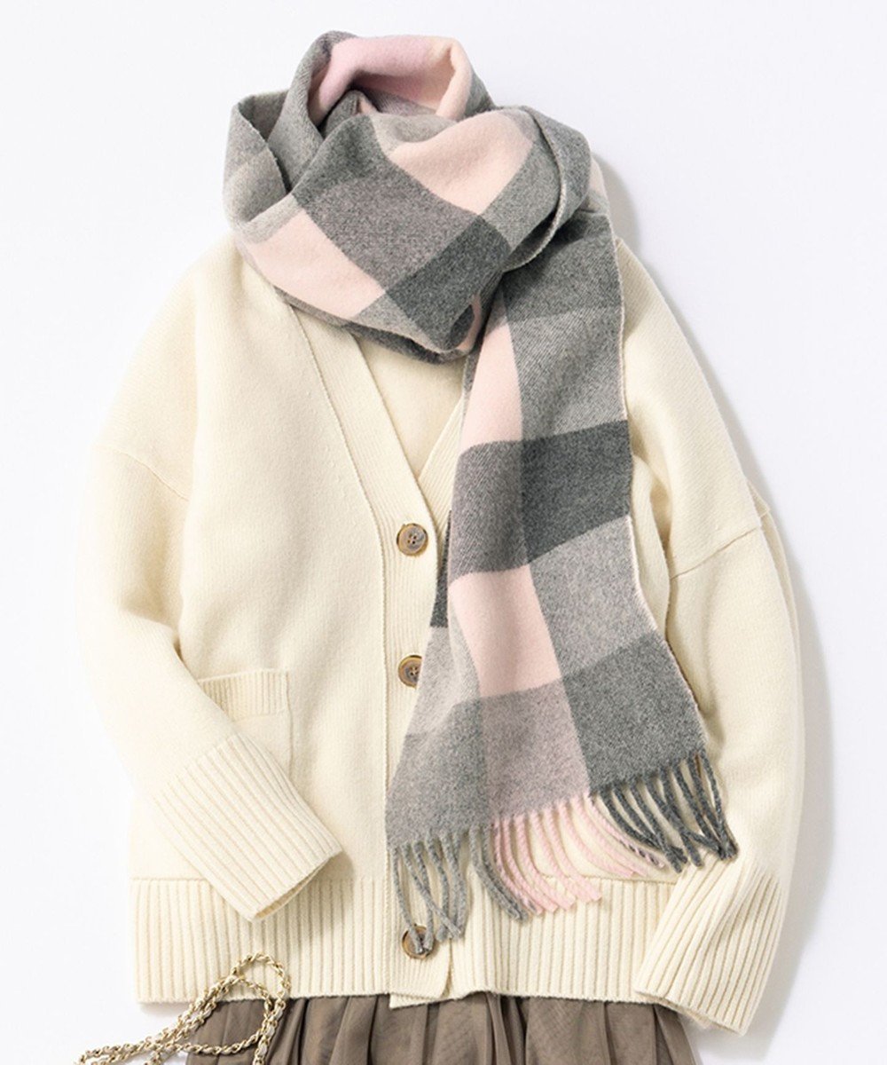 【23区/NIJYUSANKU】の【CLASSY.1月号掲載】manifattura big ウール マフラー インテリア・キッズ・メンズ・レディースファッション・服の通販 founy(ファニー) 　雑誌掲載アイテム　Magazine Picks & Fashion Features　ファッション雑誌　Fashion Magazines　クラッシィ　CLASSY.　ファッション　Fashion　レディースファッション　Fashion for Women　マフラー・スヌード / 冬小物の定番　Scarves & Mufflers　1月号　January Issue　イエロー　Yellow　イタリア　Italy　カラフル　Colorful Design　コレクション　Collection, Seasonal Line　ストール　Stole, Wrap　スヌード　Snood, Infinity Scarf　雑誌　Magazine, Fashion Magazine　チェック　Check, Plaid, Tartan　ベーシック　Basic, Essential　マフラー　Scarf, Muffler　A/W・秋冬　Autumn/Winter　冬　Winter / This Winter　2022年　2022　2022-2023秋冬・A/W　Autumn/Winter 2022–23 AW22–23　グレー×ピンクチェック|ID: prp329100004652139 ipo3291000000033618071