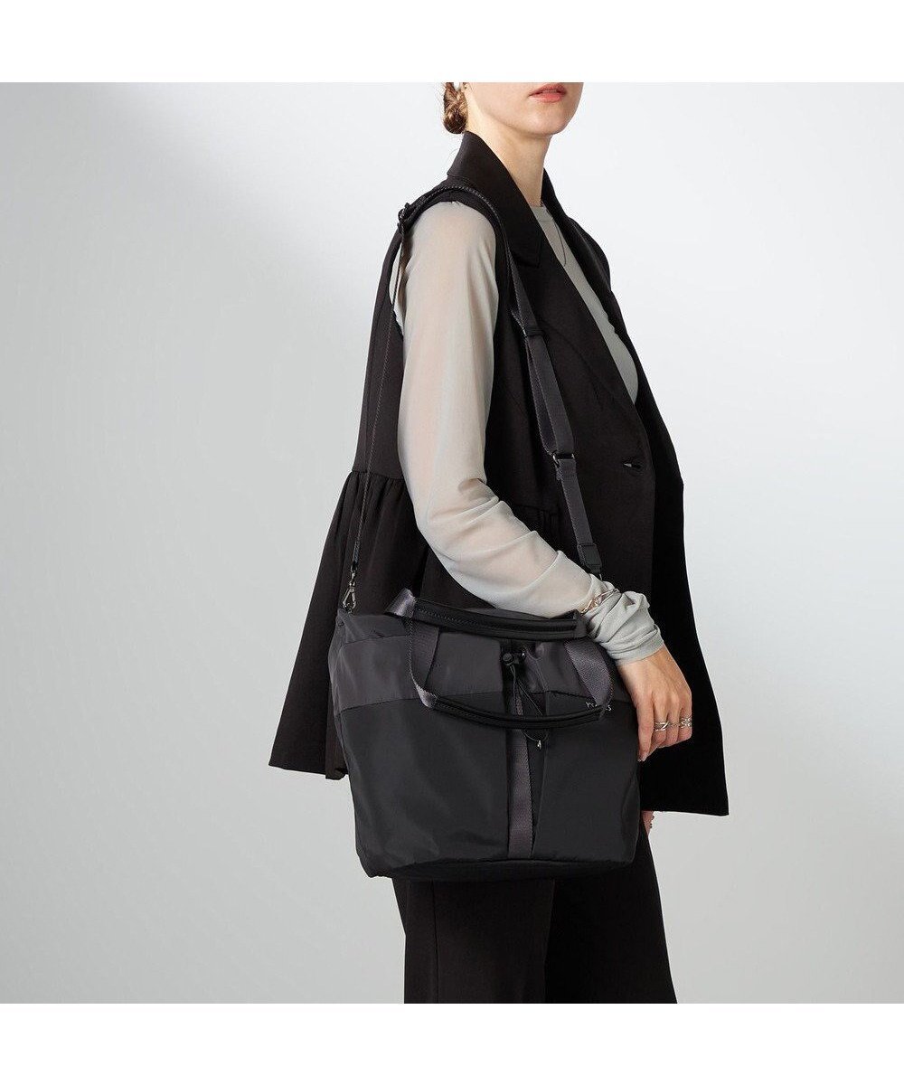 【イザック/Y'SACCS】のドローストリング コンビカラー2WAYトート 人気、トレンドファッション・服の通販 founy(ファニー) ファッション Fashion レディースファッション Fashion for Women バッグ Bags コンビ Combo, Combination Style スマート Smart, Elegant ドローストリング Drawstring, Pull Cord ベーシック Basic, Essential ポケット Pocket, Pocket Detail other-1|ID: prp329100004652433 ipo3291000000034621950