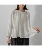 【組曲/KUMIKYOKU】の【WEB限定】ジョーゼットシフォンプリーツ ブラウス 人気、トレンドファッション・服の通販 founy(ファニー) ファッション Fashion レディースファッション Fashion for Women トップス・カットソー Cut & Sew Tops シャツ・ブラウス・オフィスカジュアル Elegant Blouses & Button-Ups インナー Innerwear エレガント 上品 Elegant カーディガン Cardigan, Knitwear シアー Sheer, See-Through シフォン Chiffon, Lightweight Fabric ジャケット Jacket, Outerwear ジョーゼット Georgette, Semi-Sheer Fabric ドレープ Drape, Draping Fabric プリーツ Pleats, Pleated レース Lace, Lace Fabric A/W・秋冬 Autumn/Winter S/S・春夏 SS, Spring/Summer, Warm Season 夏 Summer thumbnail アイボリー系|ID: prp329100004652484 ipo3291000000033986483