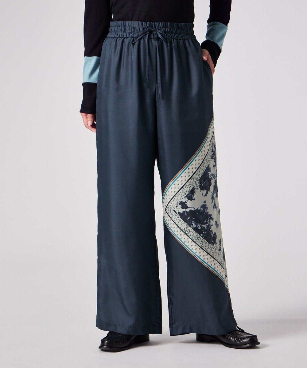【ポール スミス/Paul Smith】のTravel Scarf ワイド パンツ インテリア・キッズ・メンズ・レディースファッション・服の通販 founy(ファニー) 　ファッション　Fashion　レディースファッション　Fashion for Women　パンツ　Pants & Trousers　旅行　Travel　おすすめ　Recommended / Our Picks　スカーフ　Scarf, Neckwear　セットアップ　Set-Up, Coordinated Outfit　プリント　Print, Printed Pattern　ワイド　Wide, Wide Fit　ワーク　Workwear, Utility Style　エレガント 上品　Elegant　夏　Summer　S/S・春夏　SS, Spring/Summer, Warm Season　A/W・秋冬　Autumn/Winter　ネイビー|ID: prp329100004652517 ipo3291000000035855466