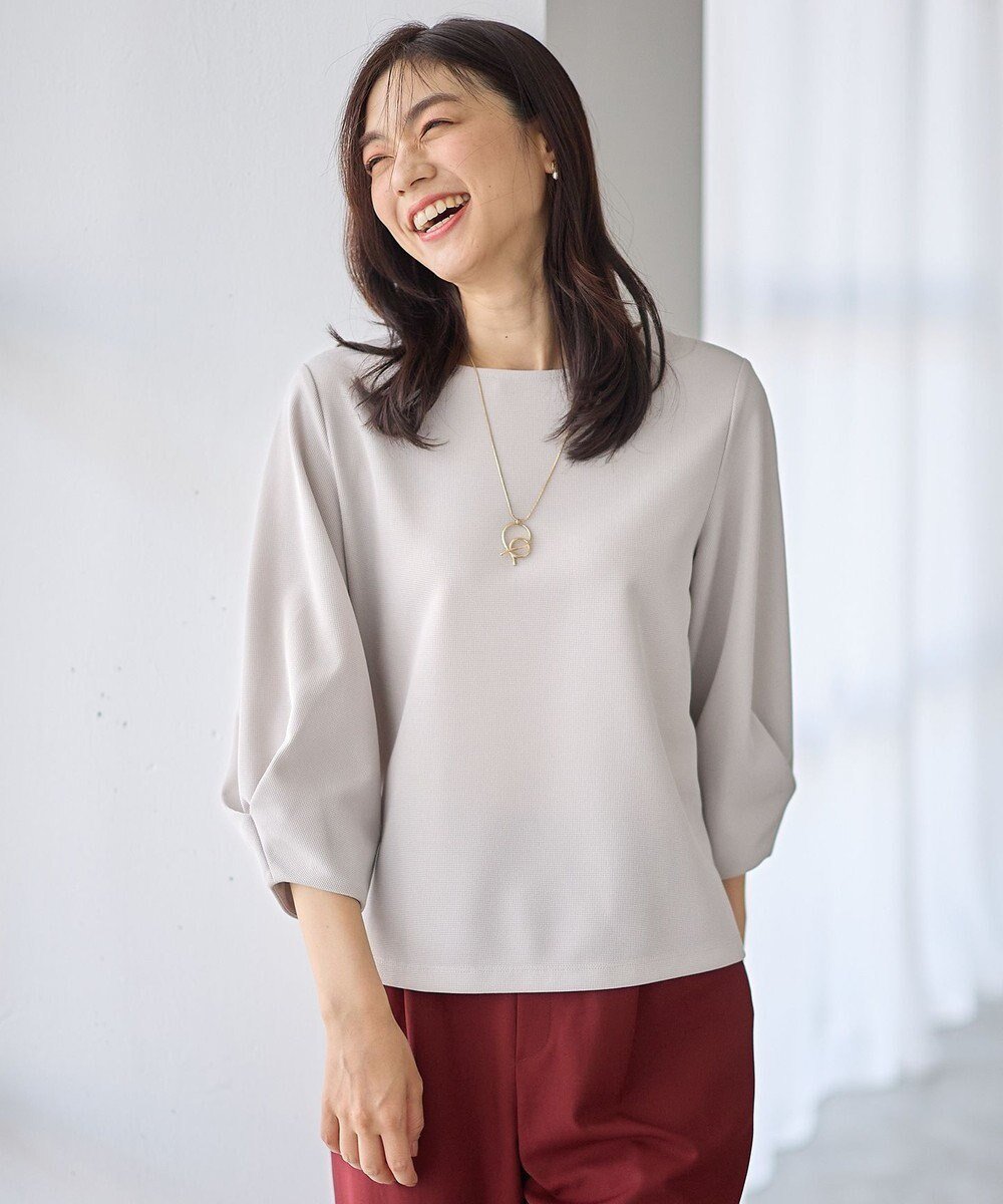 【エニー/ANY】のコンフォータブル袖タックブラウス インテリア・キッズ・メンズ・レディースファッション・服の通販 founy(ファニー) 　ファッション　Fashion　レディースファッション　Fashion for Women　トップス・カットソー　Cut & Sew Tops　シャツ・ブラウス・オフィスカジュアル　Elegant Blouses & Button-Ups　ロングTシャツ・Tシャツ　Longline T-Shirts & Tees　カットソー・ベーシックTシャツ　Cut-and-Sewn Tops / Stretch Tees & Basics　秋　Autumn　カットソー　Cut and Sewn Top　コンシャス　Conscious, Bodycon　シンプル　Simple, Minimal　スマホ　Smartphone, Mobile Device　スリット　Slit, Slit Detail　スリーブ　Sleeve, Long Sleeve / Short Sleeve　デニム　Denim, Jeans Material　バランス　Balance, Style Balance　ロング　Long, Long-Length　A/W・秋冬　Autumn/Winter　再入荷　Restock / Back in Stock　おすすめ　Recommended / Our Picks　ビジネス 仕事 通勤　Business / Work / Commuting　ライトグレー|ID: prp329100004652533 ipo3291000000033622193