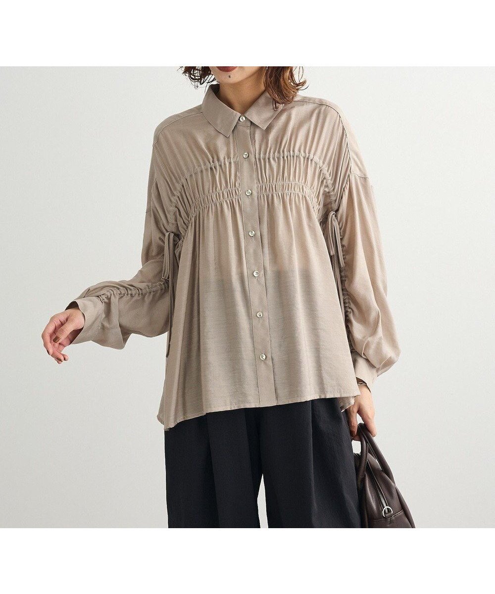 【グリーンパークス/Green Parks】の・ELENCARE DUE シアーシャーリングシャツ インテリア・キッズ・メンズ・レディースファッション・服の通販 founy(ファニー) ファッション Fashion レディースファッション Fashion for Women トップス・カットソー Cut & Sew Tops シャツ・ブラウス・オフィスカジュアル Elegant Blouses & Button-Ups おすすめ Recommended / Our Picks ギャザー Gathered, Ruffled シアー Sheer, See-Through シャーリング Shirring, Ruched ショルダー Shoulder, Shoulder Strap ドロップ Drop Shoulder, Dropped Style フェミニン Feminine, Girly ポケット Pocket, Pocket Detail メタル Metal, Metal Parts エレガント 上品 Elegant 夏 Summer S/S・春夏 SS, Spring/Summer, Warm Season A/W・秋冬 Autumn/Winter Gray Beige|ID: prp329100004652583 ipo3291000000033622531