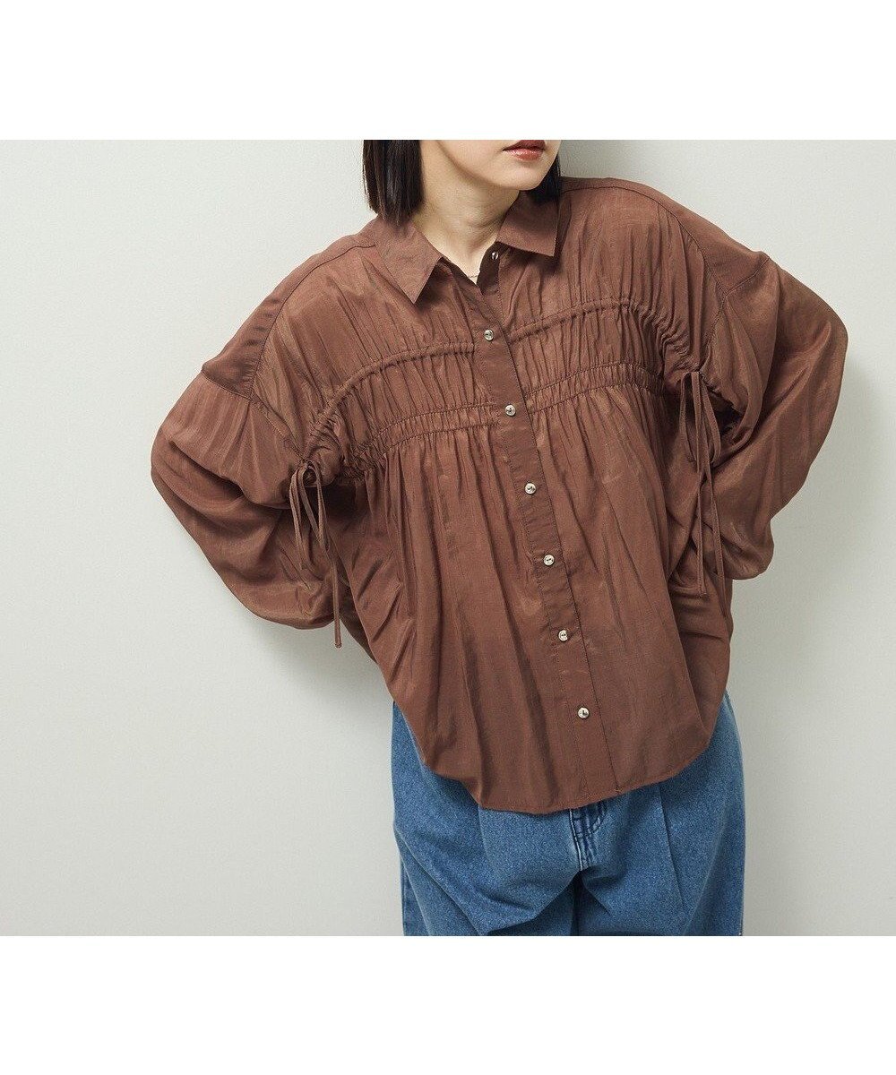 【グリーンパークス/Green Parks】の・ELENCARE DUE シアーシャーリングシャツ インテリア・キッズ・メンズ・レディースファッション・服の通販 founy(ファニー) ファッション Fashion レディースファッション Fashion for Women トップス・カットソー Cut & Sew Tops シャツ・ブラウス・オフィスカジュアル Elegant Blouses & Button-Ups おすすめ Recommended / Our Picks ギャザー Gathered, Ruffled シアー Sheer, See-Through シャーリング Shirring, Ruched ショルダー Shoulder, Shoulder Strap ドロップ Drop Shoulder, Dropped Style フェミニン Feminine, Girly ポケット Pocket, Pocket Detail メタル Metal, Metal Parts エレガント 上品 Elegant 夏 Summer S/S・春夏 SS, Spring/Summer, Warm Season A/W・秋冬 Autumn/Winter Brown|ID: prp329100004652583 ipo3291000000033622533