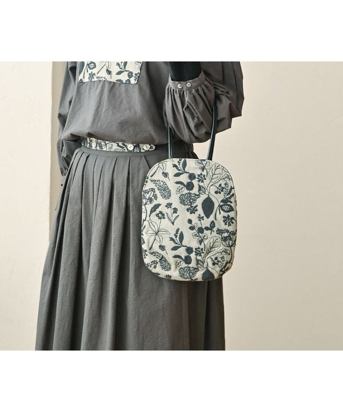 【アンドウール/AND WOOL】の筆記帳刺繍のminiバッグ インテリア・キッズ・メンズ・レディースファッション・服の通販 founy(ファニー) https://founy.com/ ファッション Fashion レディースファッション Fashion for Women バッグ Bags キャンバス Canvas, Canvas Fabric 財布 Wallet, Purse 手編み Hand-Knitted, Handmade Knit ブローチ Brooch, Pin Brooch モチーフ Motif, Design Theme |ID: prp329100004653240 ipo3291000000034257771