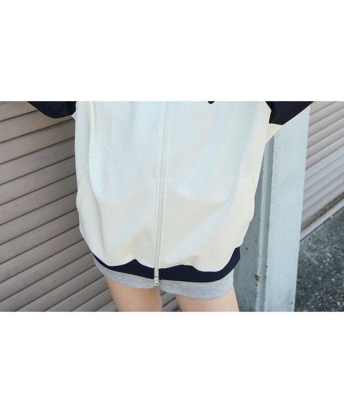 【ウィゴー/WEGO】の【ユニセックスITEM/MLサイズ展開】ラグランライントラックジャケット インテリア・キッズ・メンズ・レディースファッション・服の通販 founy(ファニー) https://founy.com/ ファッション Fashion レディースファッション Fashion for Women アウター Coat / Outerwear Collection レディースジャケット・軽アウター Jackets ジップ Zip, Zipper スマホ Smartphone, Mobile Device ダブル Double, Double-Breasted トレンド Trend, Trending Now 長袖 Long Sleeve, Full Sleeve ブルゾン Blouson, Bomber Jacket 羽織 Haori, Light Jacket メンズ Men's, Menswear ワイド Wide, Wide Fit A/W・秋冬 Autumn/Winter 新作・新入荷 New Arrivals / New In おすすめ Recommended / Our Picks |ID: prp329100004653338 ipo3291000000033633008