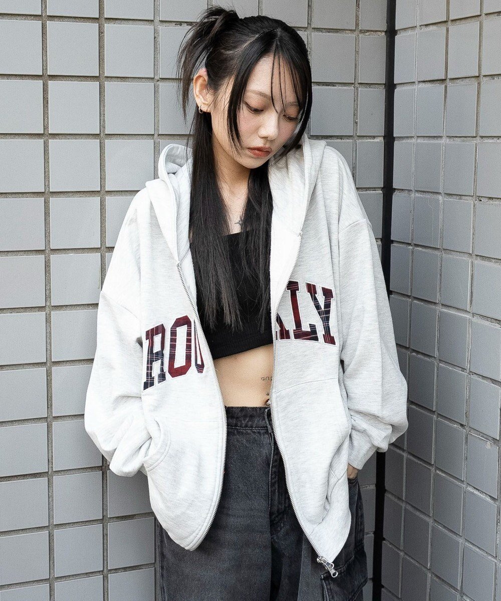 【ウィゴー/WEGO】のグラフィックBIGZIPパーカー インテリア・キッズ・メンズ・レディースファッション・服の通販 founy(ファニー) 　ファッション　Fashion　レディースファッション　Fashion for Women　トップス・カットソー　Cut & Sew Tops　レディースパーカー・カジュアルフーディー　Casual Hoodies & Sweatshirts　カーゴパンツ　Cargo Pants, Utility Pants　キャップ　Cap, Baseball Cap　グラフィック　Graphic, Graphic Design　ショート　Short, Short Length　スニーカー　Sneakers, Trainers　スマホ　Smartphone, Mobile Device　デニム　Denim, Jeans Material　パーカー　Hoodie, Parka　ビッグ　Big, Oversized　A/W・秋冬　Autumn/Winter　新作・新入荷　New Arrivals / New In　アッシュグレー|ID: prp329100004653361 ipo3291000000033633239