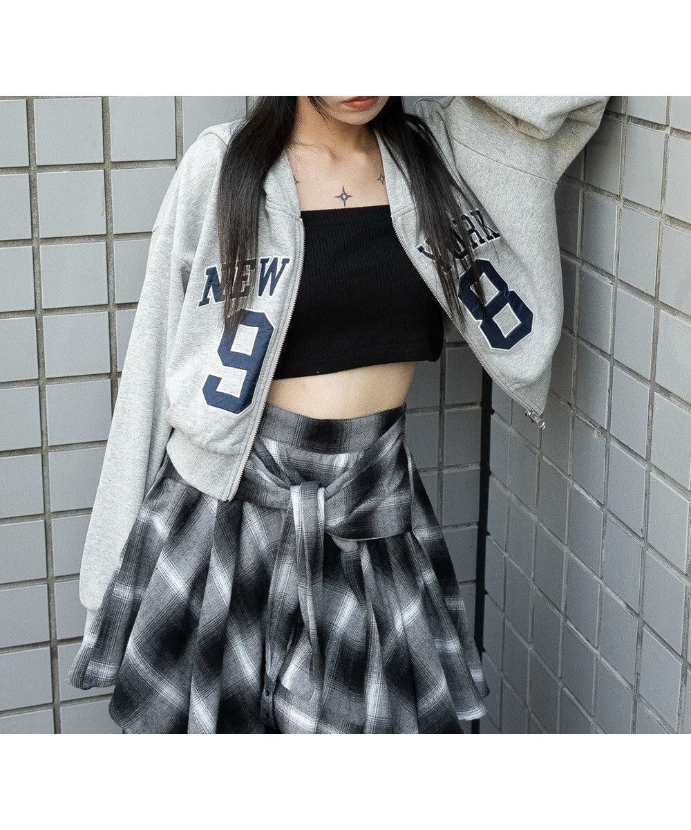 【ウィゴー/WEGO】のグラフィックショートZIPパーカー インテリア・キッズ・メンズ・レディースファッション・服の通販 founy(ファニー) 　ファッション　Fashion　レディースファッション　Fashion for Women　トップス・カットソー　Cut & Sew Tops　レディースパーカー・カジュアルフーディー　Casual Hoodies & Sweatshirts　カーゴパンツ　Cargo Pants, Utility Pants　グラフィック　Graphic, Graphic Design　コンパクト　Compact, Small Size　ショート　Short, Short Length　スマホ　Smartphone, Mobile Device　長袖　Long Sleeve, Full Sleeve　パーカー　Hoodie, Parka　フロント　Front, Front Design　A/W・秋冬　Autumn/Winter　新作・新入荷　New Arrivals / New In　杢グレー|ID: prp329100004653363 ipo3291000000033633256