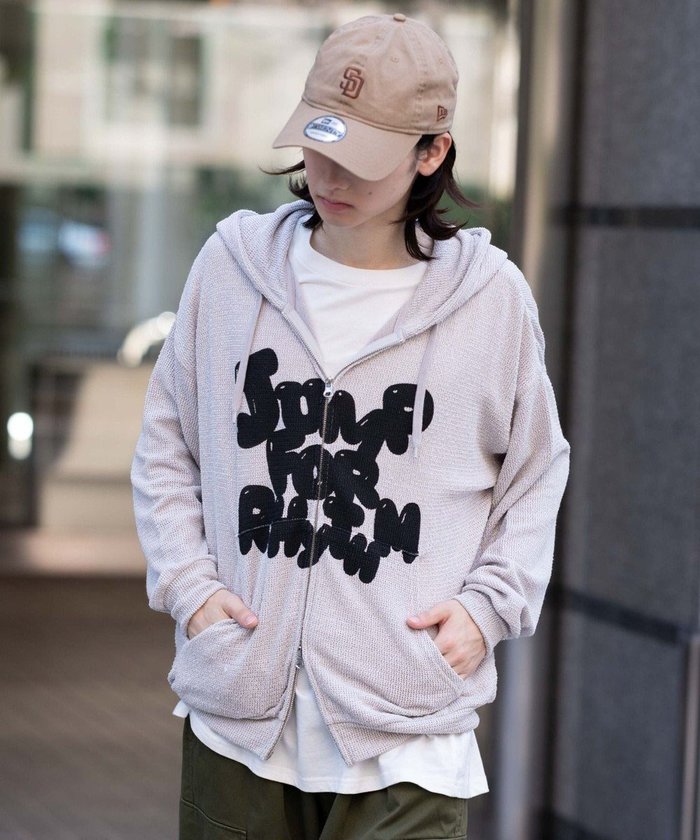 【ウィゴー/WEGO】の【ユニセックス着用ITEM/MLサイズ展開】メッシュロゴジップパーカー インテリア・キッズ・メンズ・レディースファッション・服の通販 founy(ファニー) https://founy.com/ ファッション Fashion レディースファッション Fashion for Women トップス・カットソー Cut & Sew Tops レディースパーカー・カジュアルフーディー Casual Hoodies & Sweatshirts インナー Innerwear カーゴパンツ Cargo Pants, Utility Pants キャップ Cap, Baseball Cap グラフィック Graphic, Graphic Design スニーカー Sneakers, Trainers スマホ Smartphone, Mobile Device ダブル Double, Double-Breasted 定番 Standard, Basic Item 長袖 Long Sleeve, Full Sleeve パーカー Hoodie, Parka フロント Front, Front Design ボトム Bottoms, Lower Wear メンズ Men's, Menswear ルーズ Loose, Oversized A/W・秋冬 Autumn/Winter 新作・新入荷 New Arrivals / New In おすすめ Recommended / Our Picks |ID: prp329100004653370 ipo3291000000033633324