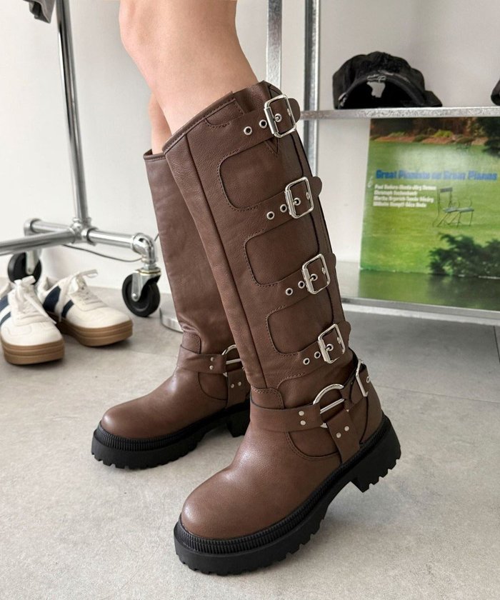 【ウィゴー/WEGO】のハトメベルトロングブーツ インテリア・キッズ・メンズ・レディースファッション・服の通販 founy(ファニー) https://founy.com/ ファッション Fashion レディースファッション Fashion for Women ベルト&ウエストマーク Belts & Waist Accessories ガーリー Girly, Feminine Style クッション Cushion, Throw Pillow クラシカル Classical, Vintage-Inspired ショート Short, Short Length スマホ Smartphone, Mobile Device トレンド Trend, Trending Now ミニスカート Mini Skirt, Short Skirt ロング Long, Long-Length A/W・秋冬 Autumn/Winter 新作・新入荷 New Arrivals / New In おすすめ Recommended / Our Picks |ID: prp329100004653377 ipo3291000000033633372