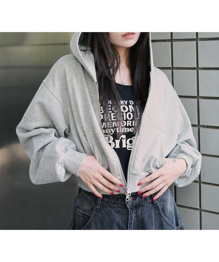 【ウィゴー/WEGO】のショートZIPパーカー インテリア・キッズ・メンズ・レディースファッション・服の通販 founy(ファニー) https://founy.com/ ファッション Fashion レディースファッション Fashion for Women トップス・カットソー Cut & Sew Tops レディースパーカー・カジュアルフーディー Casual Hoodies & Sweatshirts インナー Innerwear 秋 Autumn カーゴパンツ Cargo Pants, Utility Pants キャミ Camisole, Cami Top コンパクト Compact, Small Size ショート Short, Short Length ジップ Zip, Zipper スマホ Smartphone, Mobile Device タンク Tank Top, Sleeveless Top バランス Balance, Style Balance パーカー Hoodie, Parka ミニスカート Mini Skirt, Short Skirt 冬 Winter / This Winter A/W・秋冬 Autumn/Winter 新作・新入荷 New Arrivals / New In |ID: prp329100004653379 ipo3291000000033633381