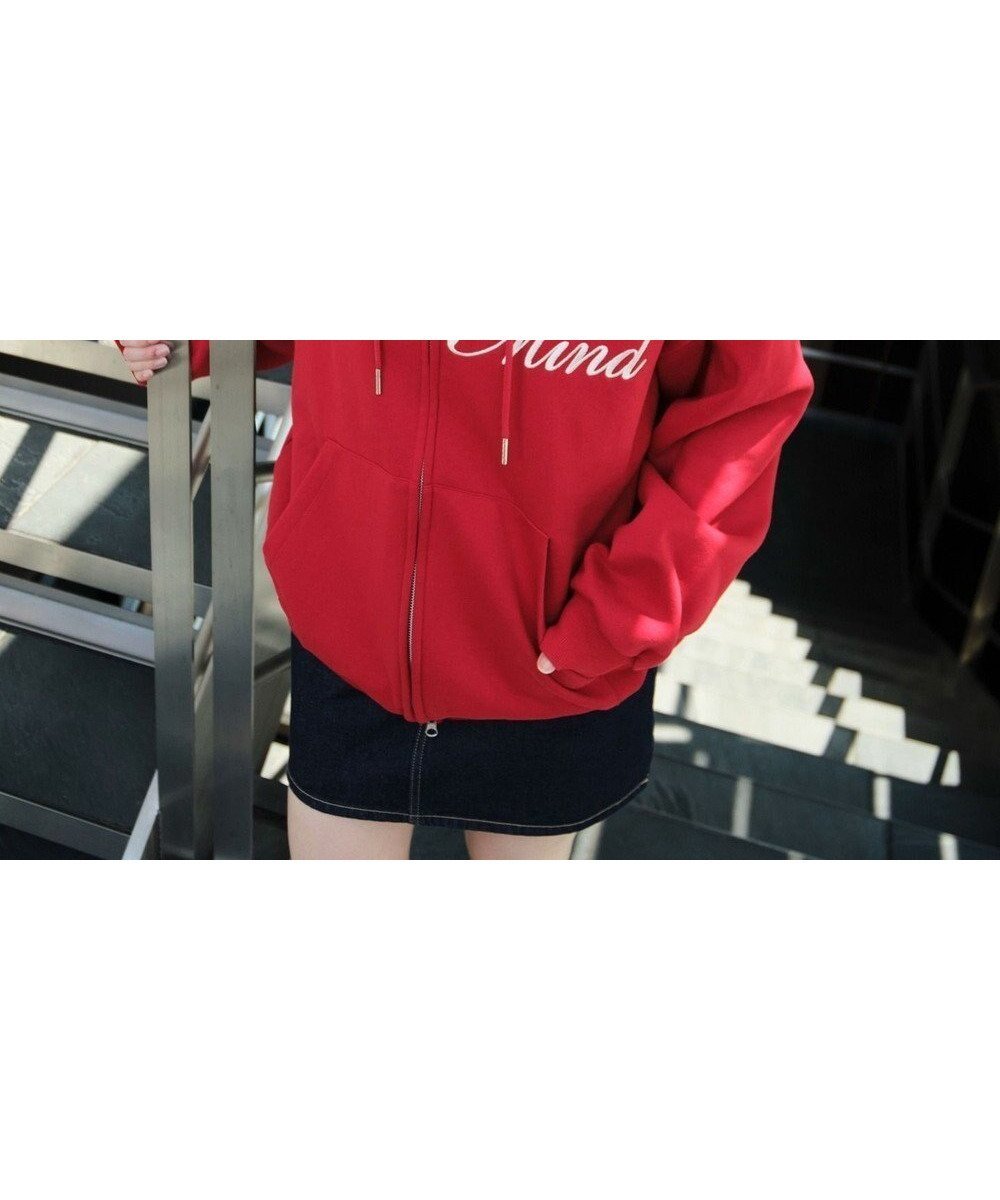 【ウィゴー/WEGO】の【25年秋冬新作/ユニセックス着用ITEM/SMLサイズ展開】グラフィックロゴダブルZIPパーカー インテリア・キッズ・メンズ・レディースファッション・服の通販 founy(ファニー) 　ファッション　Fashion　レディースファッション　Fashion for Women　トップス・カットソー　Cut & Sew Tops　レディースパーカー・カジュアルフーディー　Casual Hoodies & Sweatshirts　カーゴパンツ　Cargo Pants, Utility Pants　グラフィック　Graphic, Graphic Design　シンプル　Simple, Minimal　スマホ　Smartphone, Mobile Device　ダブル　Double, Double-Breasted　デニム　Denim, Jeans Material　長袖　Long Sleeve, Full Sleeve　パーカー　Hoodie, Parka　フロント　Front, Front Design　無地　Plain, Solid Color　リラックス　Relax, Relaxed Fit　A/W・秋冬　Autumn/Winter　新作・新入荷　New Arrivals / New In　おすすめ　Recommended / Our Picks　レッド|ID: prp329100004653385 ipo3291000000033633422