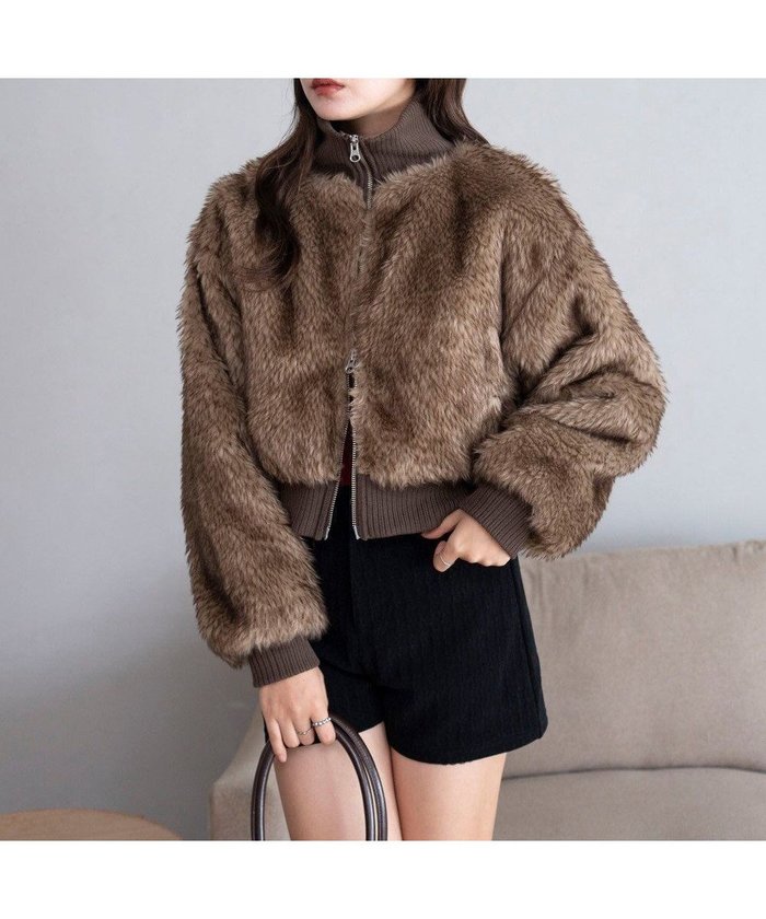 【ウィゴー/WEGO】の【25年秋冬新作】フェイクファーショートブルゾン インテリア・キッズ・メンズ・レディースファッション・服の通販 founy(ファニー) https://founy.com/ ファッション Fashion レディースファッション Fashion for Women アウター Coat / Outerwear Collection レディースジャケット・軽アウター Jackets ブルゾンジャケット・スポーティアウター Blouson Jackets 秋 Autumn クロップド Cropped, Short Length ジャケット Jacket, Outerwear スマホ Smartphone, Mobile Device デニム Denim, Jeans Material トレンド Trend, Trending Now ドッキング Docking, Mixed Material バランス Balance, Style Balance フェイクファー Faux Fur, Imitation Fur ブルゾン Blouson, Bomber Jacket ボトム Bottoms, Lower Wear ロング Long, Long-Length 冬 Winter / This Winter A/W・秋冬 Autumn/Winter |ID: prp329100004653401 ipo3291000000034621886