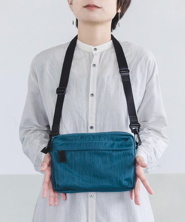 【ユーシ/YUSHI】の【撥水ナイロン】RiVER - SHOULDER POUCH ショルダーポーチ シワ加工【UNISEX】 インテリア・キッズ・メンズ・レディースファッション・服の通販 founy(ファニー) https://founy.com/ ファッション Fashion レディースファッション Fashion for Women ポーチ&ミニバッグ Pouches & Mini Bags ショルダー Shoulder, Shoulder Strap 財布 Wallet, Purse タオル Towel, Bath Towel フィット Fit, Slim Fit ポケット Pocket, Pocket Detail ポーチ Pouch, Small Case ユニセックス Unisex, Genderless |ID: prp329100004653977 ipo3291000000033640118
