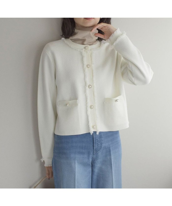 【組曲/KUMIKYOKU】のビジューボタンニットジャケット インテリア・キッズ・メンズ・レディースファッション・服の通販 founy(ファニー) https://founy.com/ ファッション Fashion レディースファッション Fashion for Women アウター Coat / Outerwear Collection レディースジャケット・軽アウター Jackets エレガント 上品 Elegant カーディガン Cardigan, Knitwear クラシカル Classical, Vintage-Inspired ジャケット Jacket, Outerwear ストレッチ Stretch, Stretchy Fabric セーター Sweater, Knitwear パール Pearl, Pearl Accent フリンジ Fringe, Tassel フロント Front, Front Design ミラノリブ Milano Rib, Milano Stitch A/W・秋冬 Autumn/Winter |ID: prp329100004654053 ipo3291000000033642750