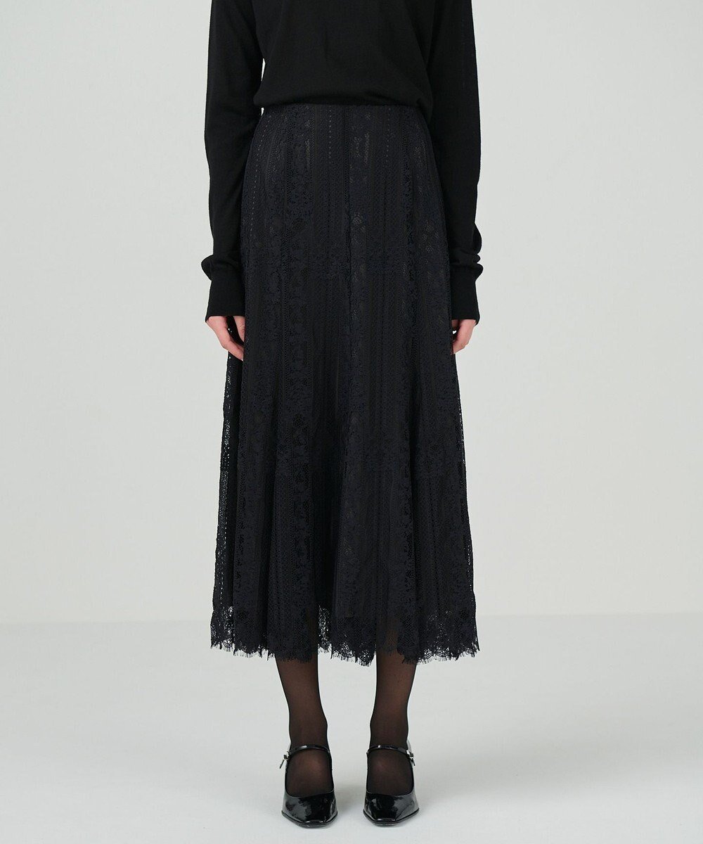 【グレース コンチネンタル/GRACE CONTINENTAL】のストライプレースフレアスカート インテリア・キッズ・メンズ・レディースファッション・服の通販 founy(ファニー) 　ファッション　Fashion　レディースファッション　Fashion for Women　スカート　Skirts　Aライン・フレアスカート　A-Line & Flared Skirts　スカラップ　Scallop, Scalloped Edge　ストライプ　Stripe, Striped Pattern　フェミニン　Feminine, Girly　フレア　Flare, Flared　リュクス　Luxury, Elegant, High-End, Chic　レース　Lace, Lace Fabric　夏　Summer　S/S・春夏　SS, Spring/Summer, Warm Season　A/W・秋冬　Autumn/Winter　ブラック|ID: prp329100004654768 ipo3291000000033660036